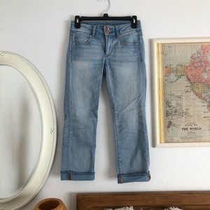 American eagle artist cropped jeans